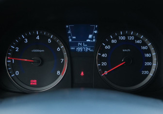 Подержанный автомобиль Hyundai Solaris Sedan 2014 года (15 фото)