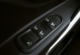 Подержанный автомобиль LADA (ВАЗ) XRAY 2017 года (13 фото)