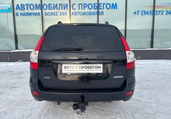 Подержанный автомобиль LADA (ВАЗ) Priora Wagon 2011 года (4 фото)