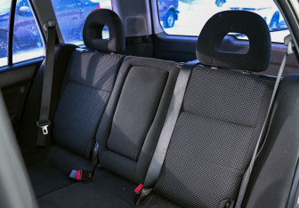 Подержанный автомобиль Mitsubishi Lancer Wagon 2007 года (17 фото)