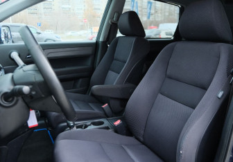 Подержанный автомобиль Honda CR-V 2007 года (18 фото)