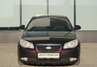 Подержанный автомобиль Hyundai Elantra Sedan 2008 года (8 фото)