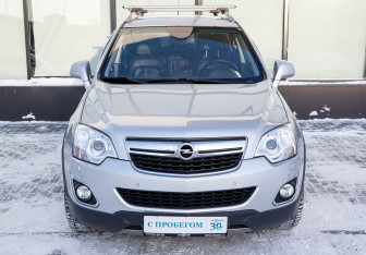 Подержанный автомобиль Opel Antara 2013 года (8 фото)
