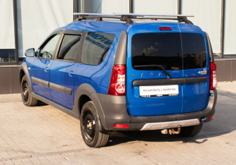 Подержанный автомобиль LADA (ВАЗ) Largus Wagon 2020 года (3 фото)