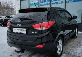 Подержанный автомобиль Hyundai ix35 2013 года (5 фото)