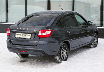 Подержанный автомобиль LADA (ВАЗ) Granta Liftback 2020 года (5 фото)