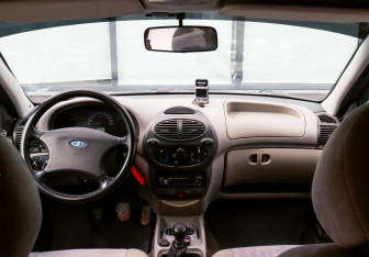 Подержанный автомобиль LADA (ВАЗ) Kalina Hatchback 2007 года (16 фото)