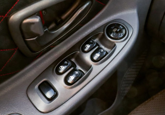 Подержанный автомобиль Hyundai Accent Sedan 2006 года (12 фото)