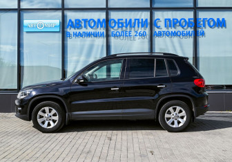 Подержанный автомобиль Volkswagen Tiguan 2013 года (2 фото)