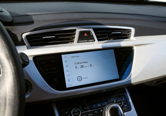 Подержанный автомобиль Geely Atlas 2021 года (15 фото)