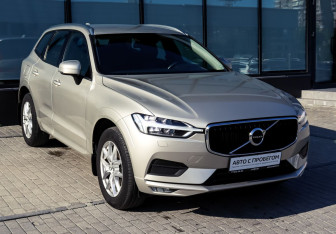 Подержанный автомобиль Volvo XC60 2018 года (7 фото)