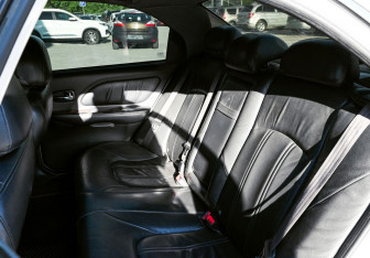 Подержанный автомобиль Hyundai Sonata 2004 года (16 фото)