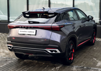 Подержанный автомобиль Omoda C5 2024 года (5 фото)