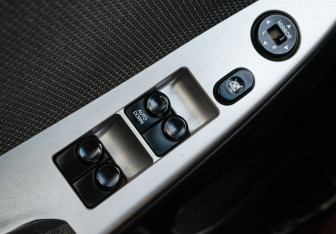 Подержанный автомобиль Hyundai Solaris Sedan 2011 года (16 фото)