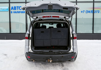 Подержанный автомобиль Ford S-MAX 2008 года (20 фото)