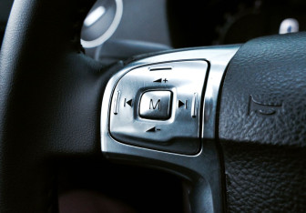 Подержанный автомобиль Ford Mondeo Liftback 2010 года (14 фото)