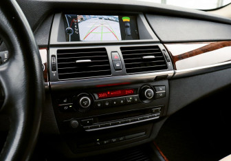 Подержанный автомобиль BMW X5 2013 года (11 фото)