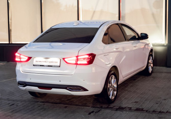 Подержанный автомобиль LADA (ВАЗ) Vesta Sedan 2023 года (5 фото)