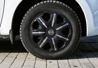 Подержанный автомобиль LADA (ВАЗ) Granta Sedan 2024 года (20 фото)