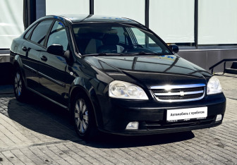 Подержанный автомобиль Chevrolet Lacetti Sedan 2008 года (7 фото)