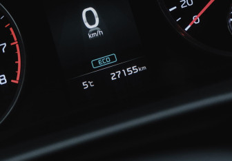 Подержанный автомобиль Kia K5 2021 года (17 фото)