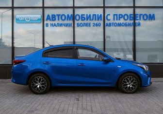 Подержанный автомобиль Kia Rio Sedan 2020 года (6 фото)