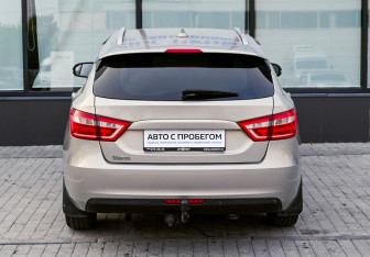 Подержанный автомобиль LADA (ВАЗ) Vesta Wagon 2018 года (4 фото)