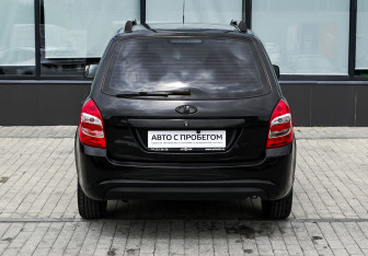 Подержанный автомобиль LADA (ВАЗ) Kalina Wagon 2015 года (4 фото)