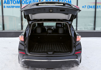 Подержанный автомобиль Nissan Murano Suv 2017 года (21 фото)