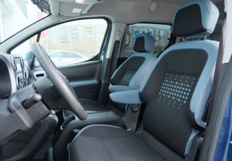 Подержанный автомобиль Citroen Berlingo 2013 года (16 фото)
