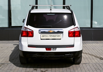 Подержанный автомобиль Chevrolet Orlando 2013 года (4 фото)