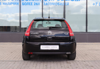 Подержанный автомобиль Citroen C4 Hatchback 2010 года (4 фото)