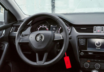 Подержанный автомобиль Skoda Octavia Liftback 2018 года (11 фото)
