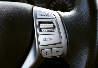 Подержанный автомобиль Nissan X-Trail 2015 года (13 фото)