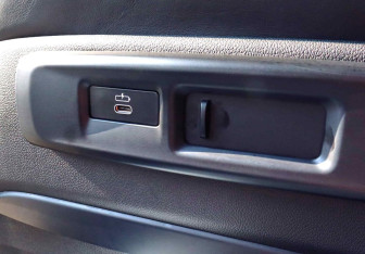 Подержанный автомобиль BMW X5 2020 года (21 фото)