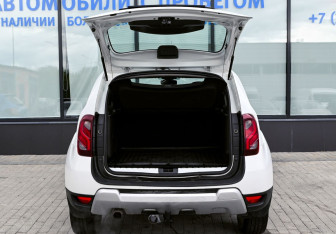 Подержанный автомобиль Renault Duster 2018 года (19 фото)