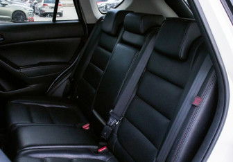 Подержанный автомобиль Mazda CX-5 2014 года (17 фото)