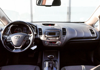 Подержанный автомобиль Kia Cerato Sedan 2019 года (19 фото)