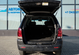 Подержанный автомобиль SsangYong Rexton 2006 года (17 фото)