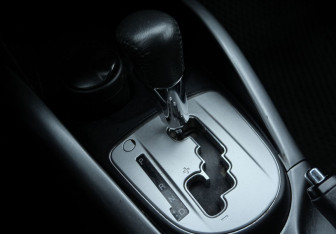 Подержанный автомобиль Peugeot 4007 2012 года (15 фото)