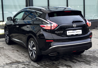 Подержанный автомобиль Nissan Murano Suv 2018 года (3 фото)