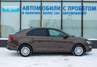 Подержанный автомобиль Skoda Rapid Liftback 2020 года (6 фото)