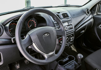 Подержанный автомобиль LADA (ВАЗ) Granta Liftback 2024 года (10 фото)