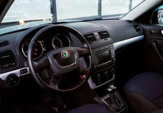 Подержанный автомобиль Skoda Yeti 2011 года (13 фото)