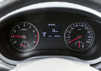 Подержанный автомобиль Kia Stinger 2019 года (19 фото)