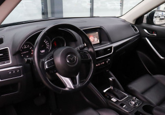 Подержанный автомобиль Mazda CX-5 2016 года (15 фото)