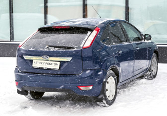 Подержанный автомобиль Ford Focus Hatchback 2010 года (5 фото)