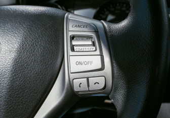 Подержанный автомобиль Nissan X-Trail 2015 года (13 фото)