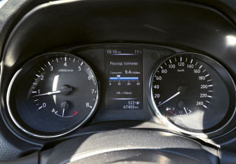 Подержанный автомобиль Nissan X-Trail 2019 года (9 фото)