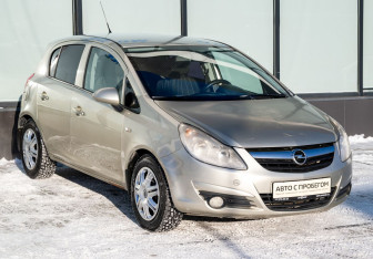 Подержанный автомобиль Opel Corsa 2008 года (7 фото)